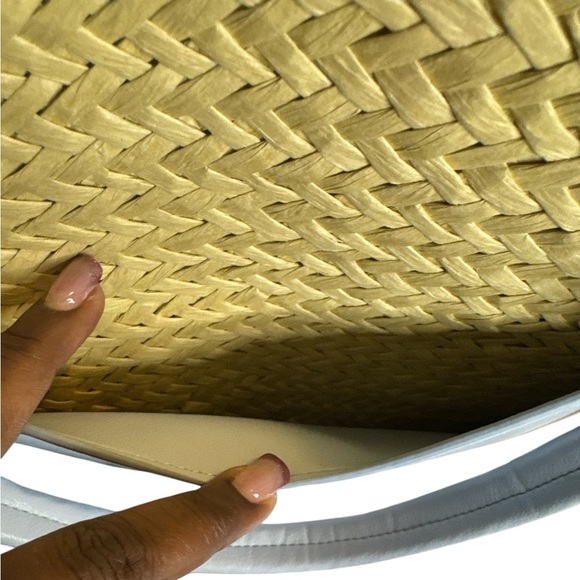 ON 34TH ISABELLAA STRAW MEDIUM DRAWSTRING TOTE NWT - Picture 6 of 8